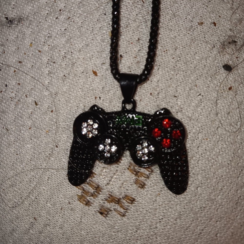 Black and Red Game Controller Pendant Necklace Call of Duty